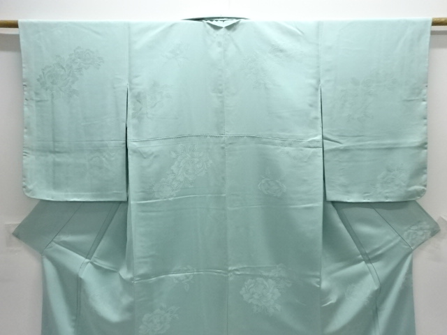  菊模様織出し色無地着物